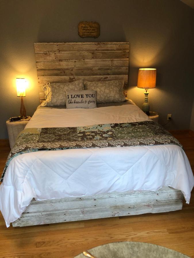 Bed And Breakfast Suite At The Wooded Retreat Pine City Ngoại thất bức ảnh